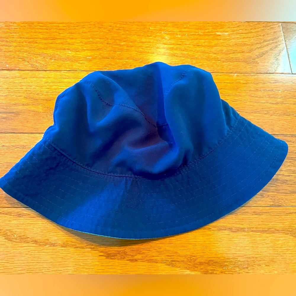 Boys Carters Sun Hat, reversible Size 4-7